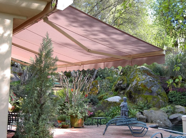 Retractable Awnings